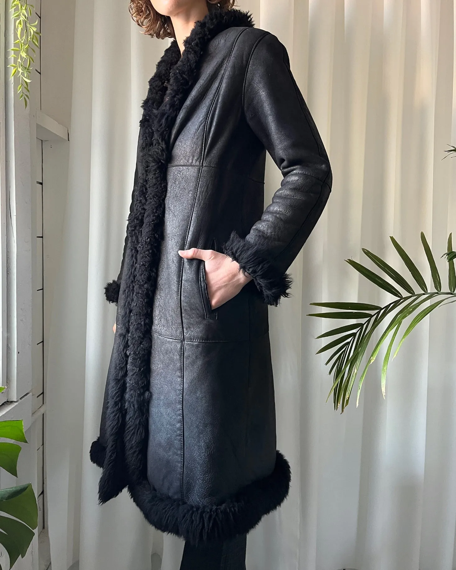 00s Black Shearling Coat | S-M