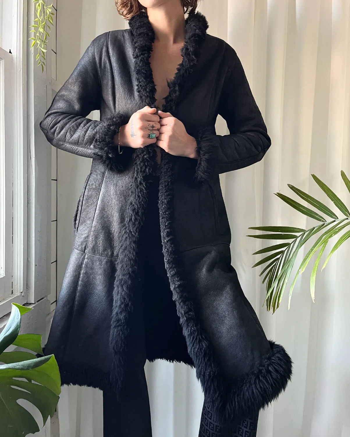 00s Black Shearling Coat | S-M