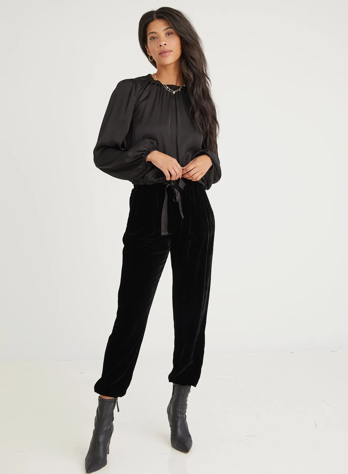 Bella Dahl - Pleat Front Jogger Pant in Black