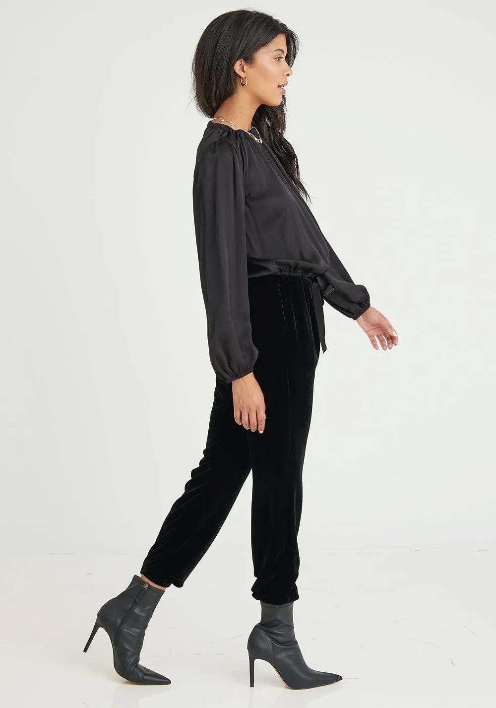 Bella Dahl - Pleat Front Jogger Pant in Black