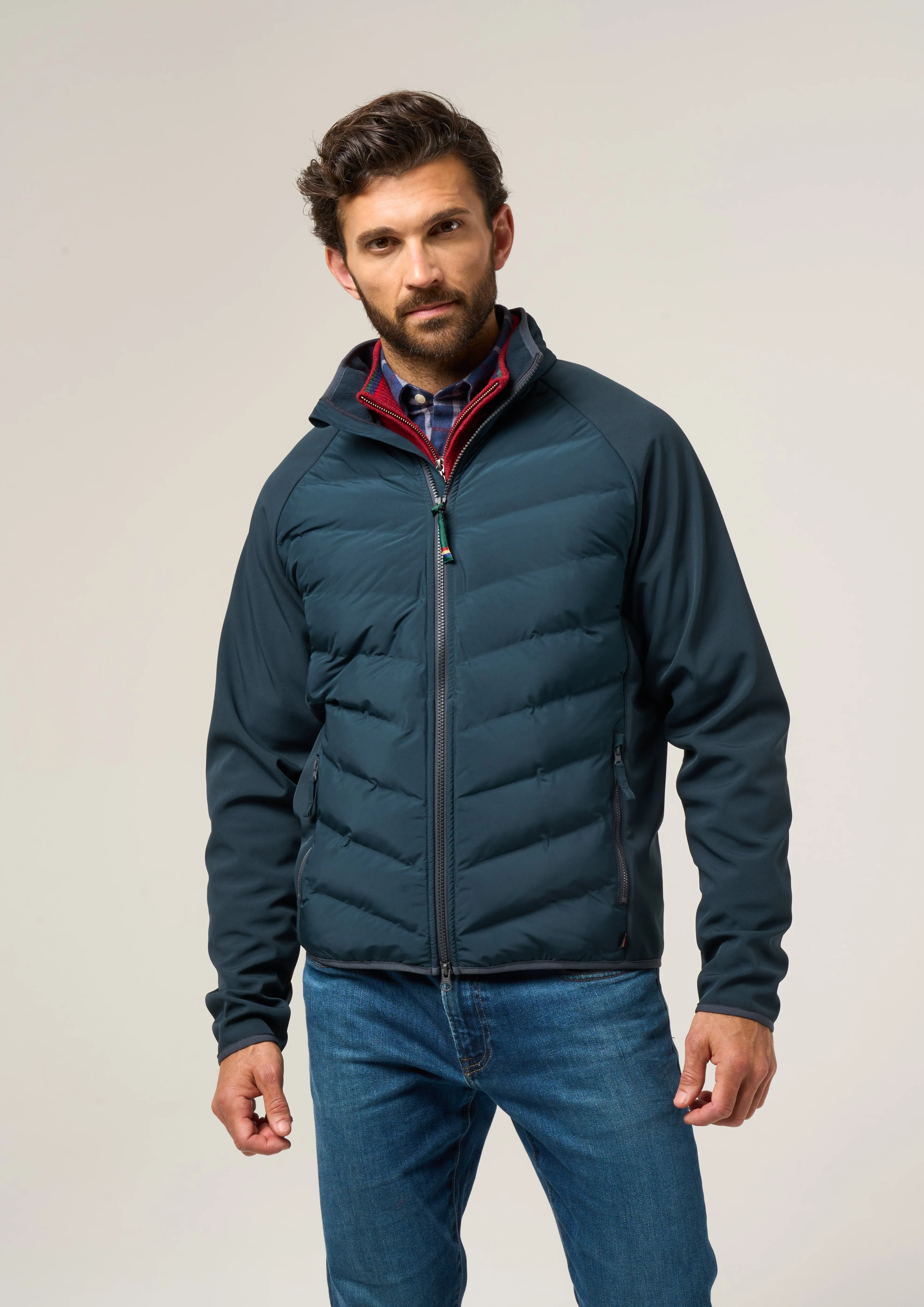 Calsall Men's Hybrid Jacket In Navy - Regular Fit