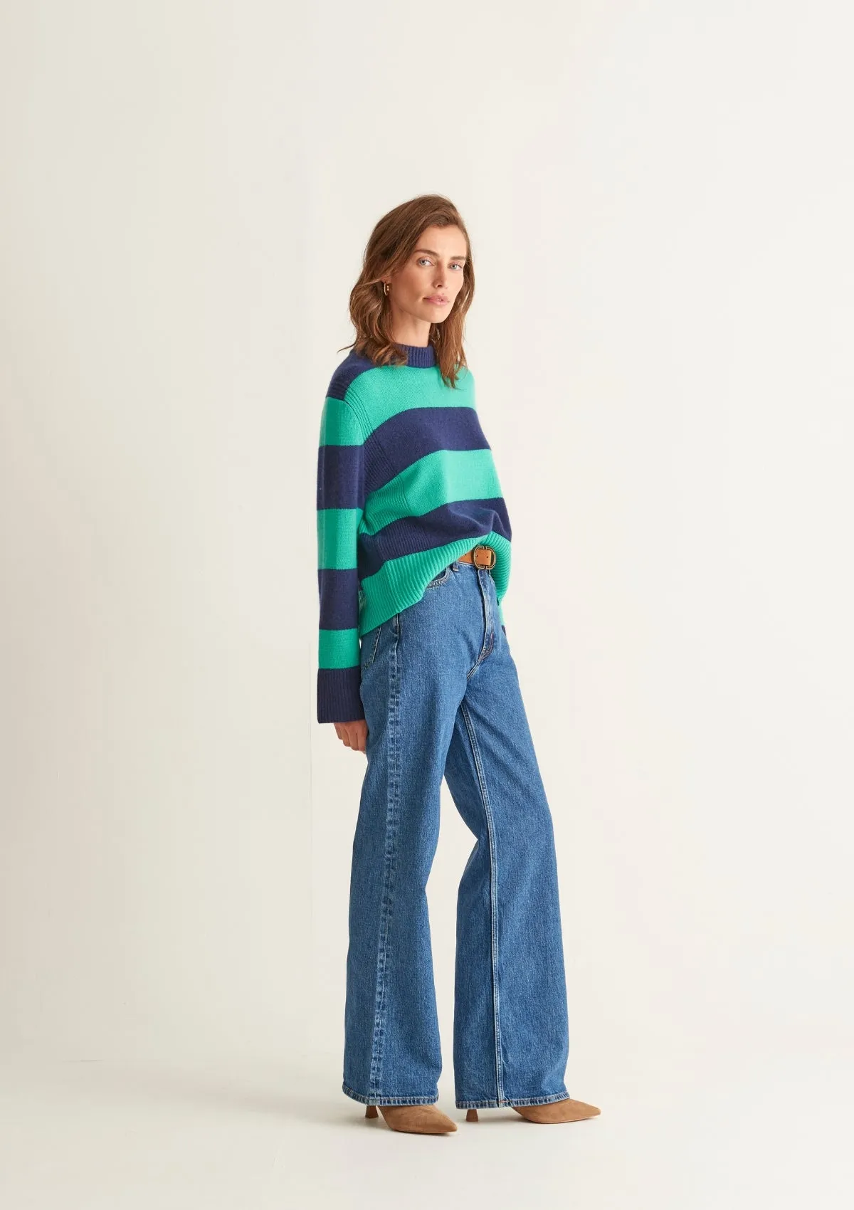 Cropped Cashmere Sweatshirt in Blue Stripe