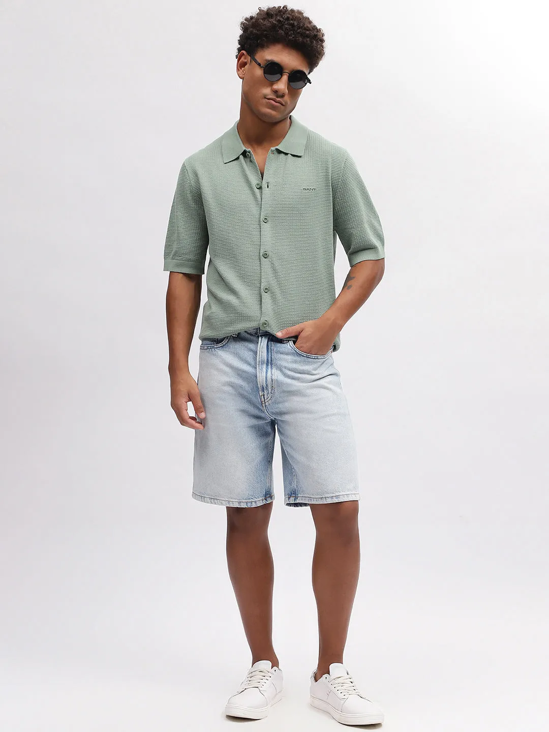 Gant Men Green Solid Spread Collar Short Sleeves Shirt