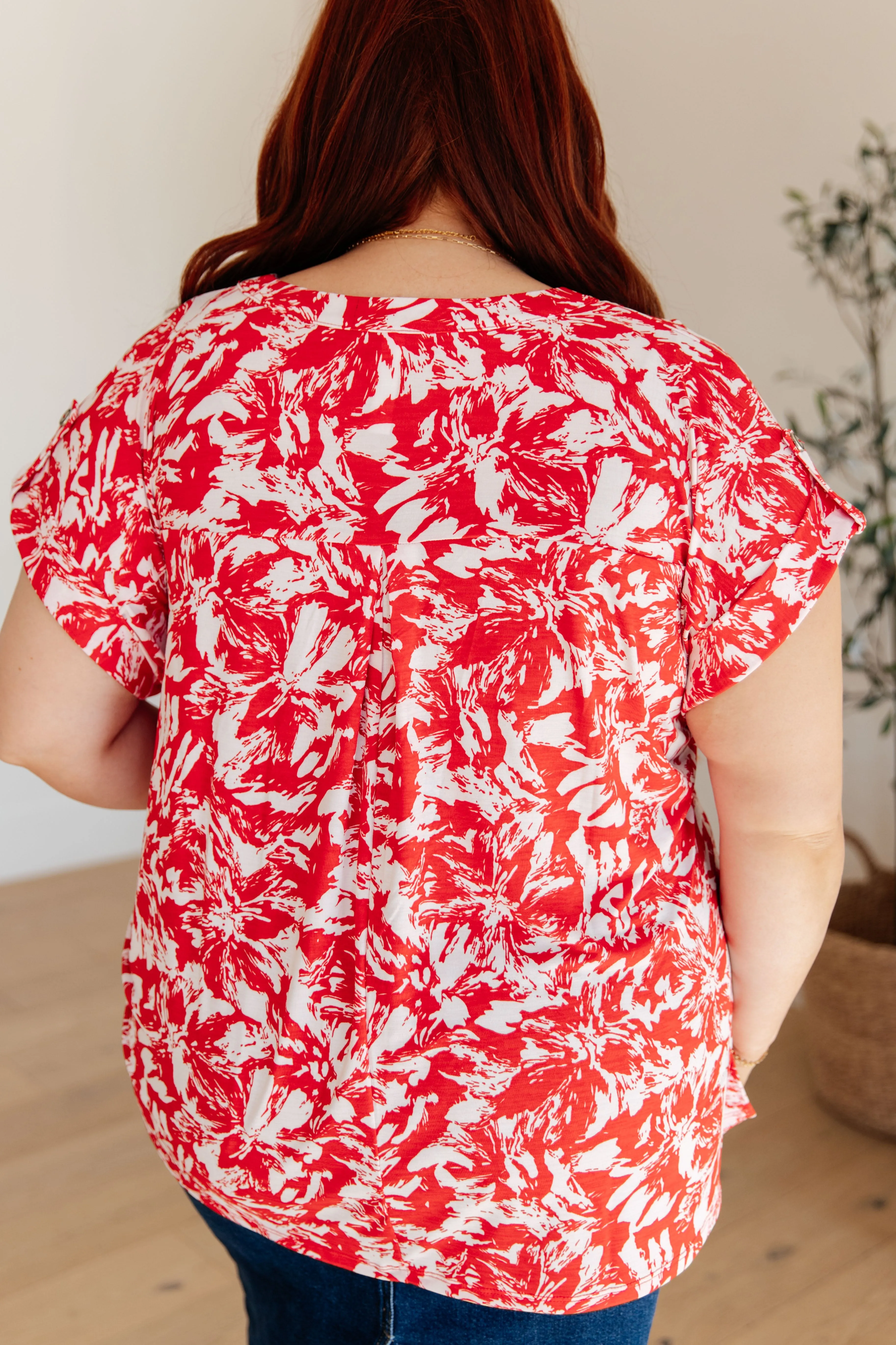 Lizzy Cap Sleeve Top in Red Floral - Dear Scarlett