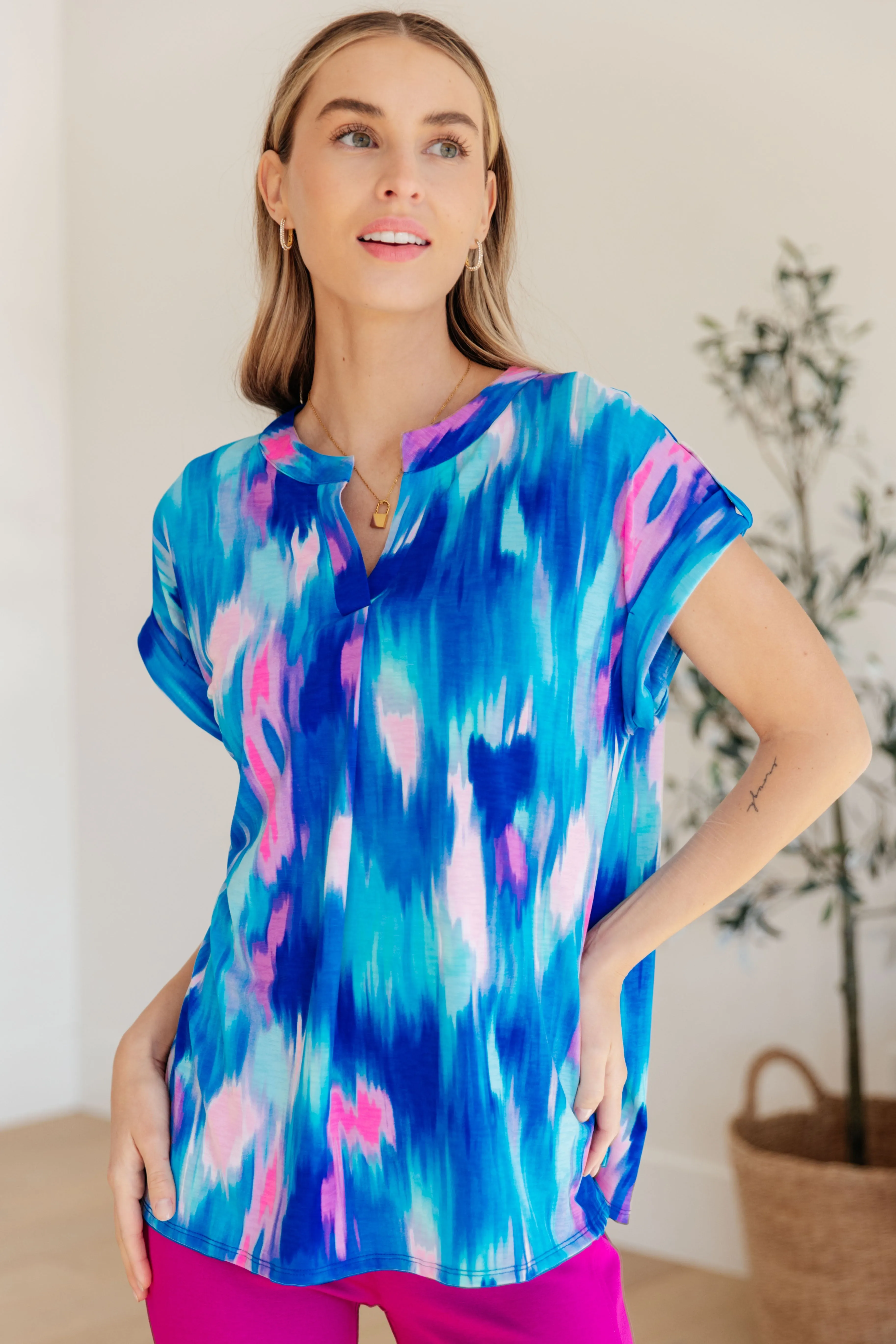 Lizzy Cap Sleeve Top in Royal Brush Strokes - Dear Scarlett