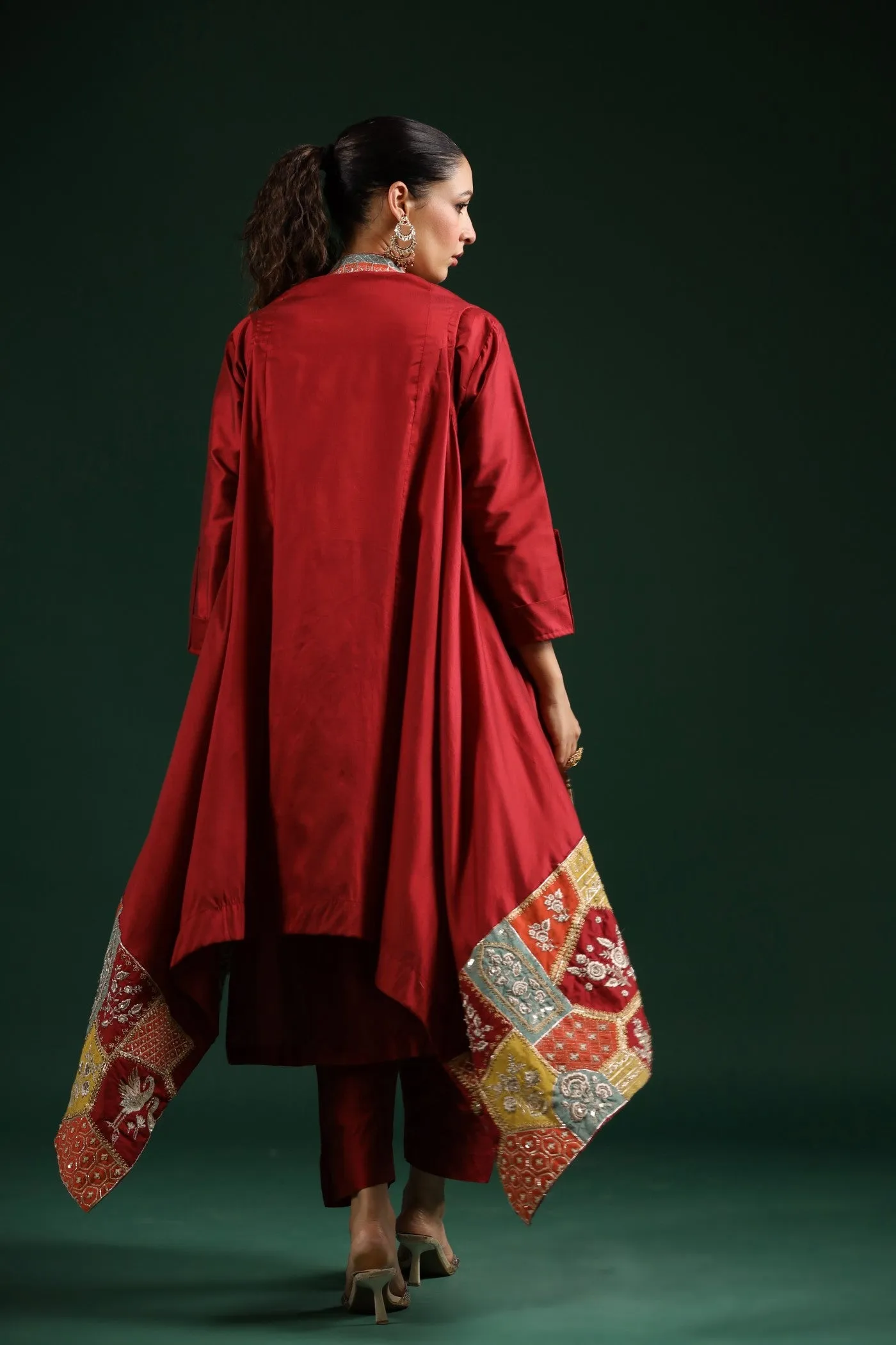 Marron Ethnical Embroidered Dola Silk Cape Set