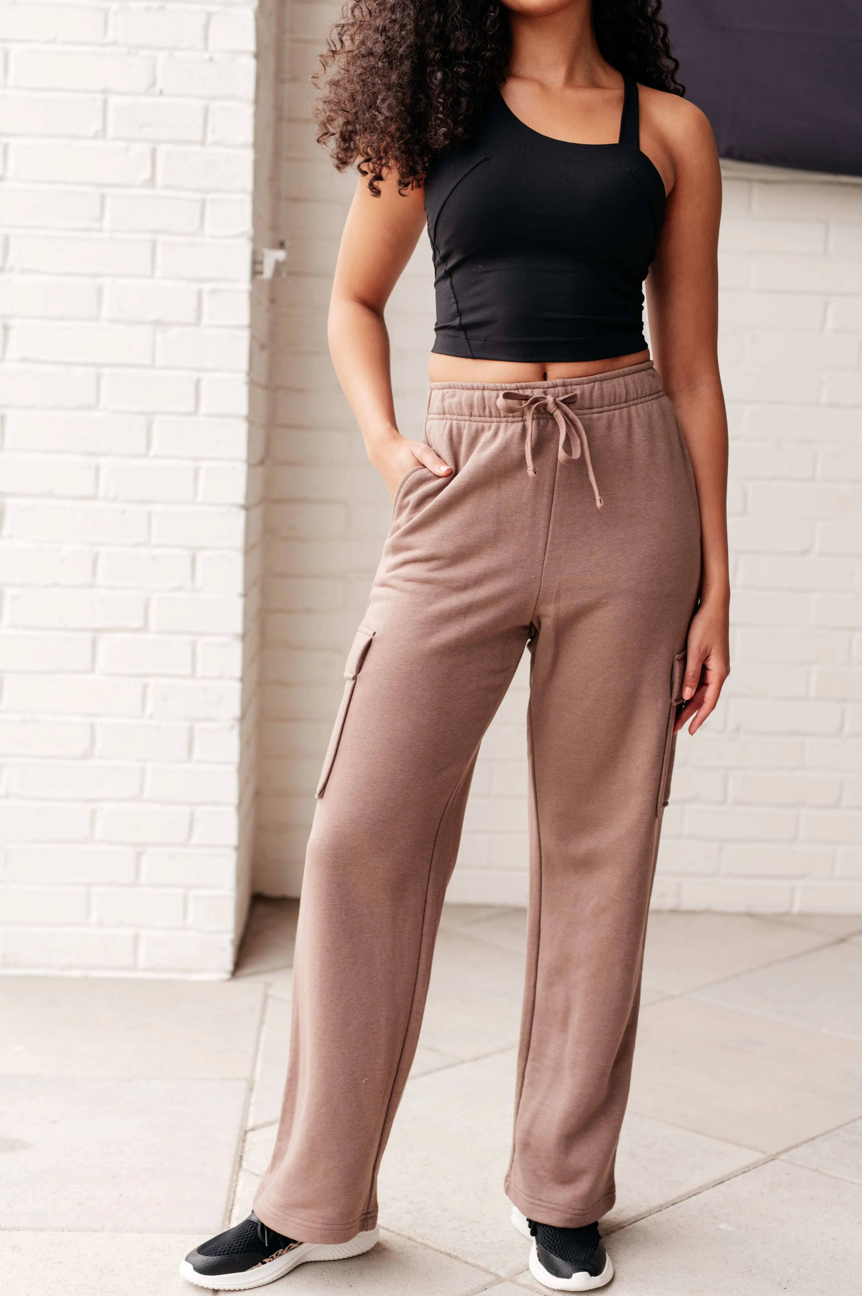 *Online Exclusive* Run, Don't Walk Cargo Sweatpants in Smokey Brown