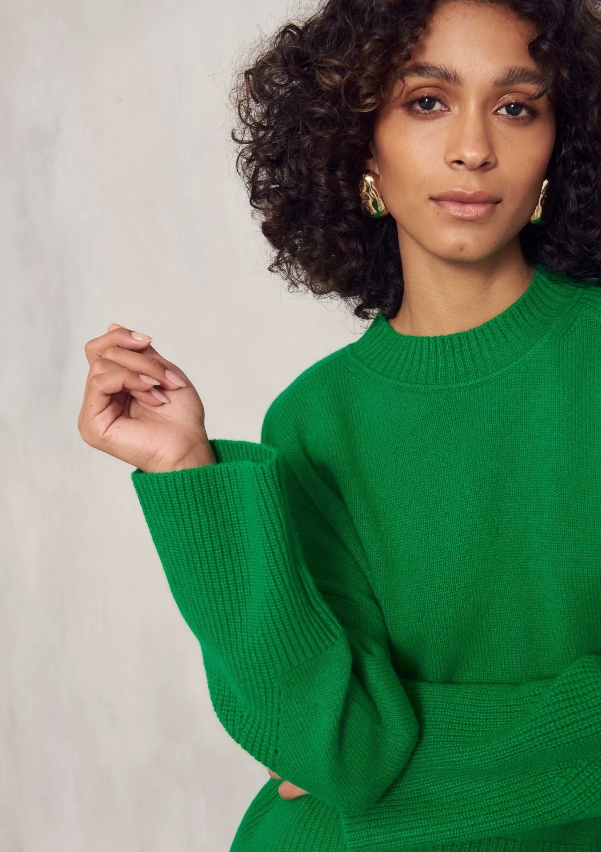 Ribbed Detail Lofty Crew Sweatshirt in Billiard Green