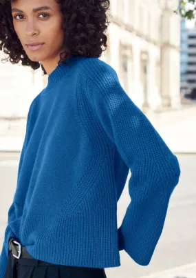 Ribbed Detail Lofty Crew Sweatshirt in Lake Blue