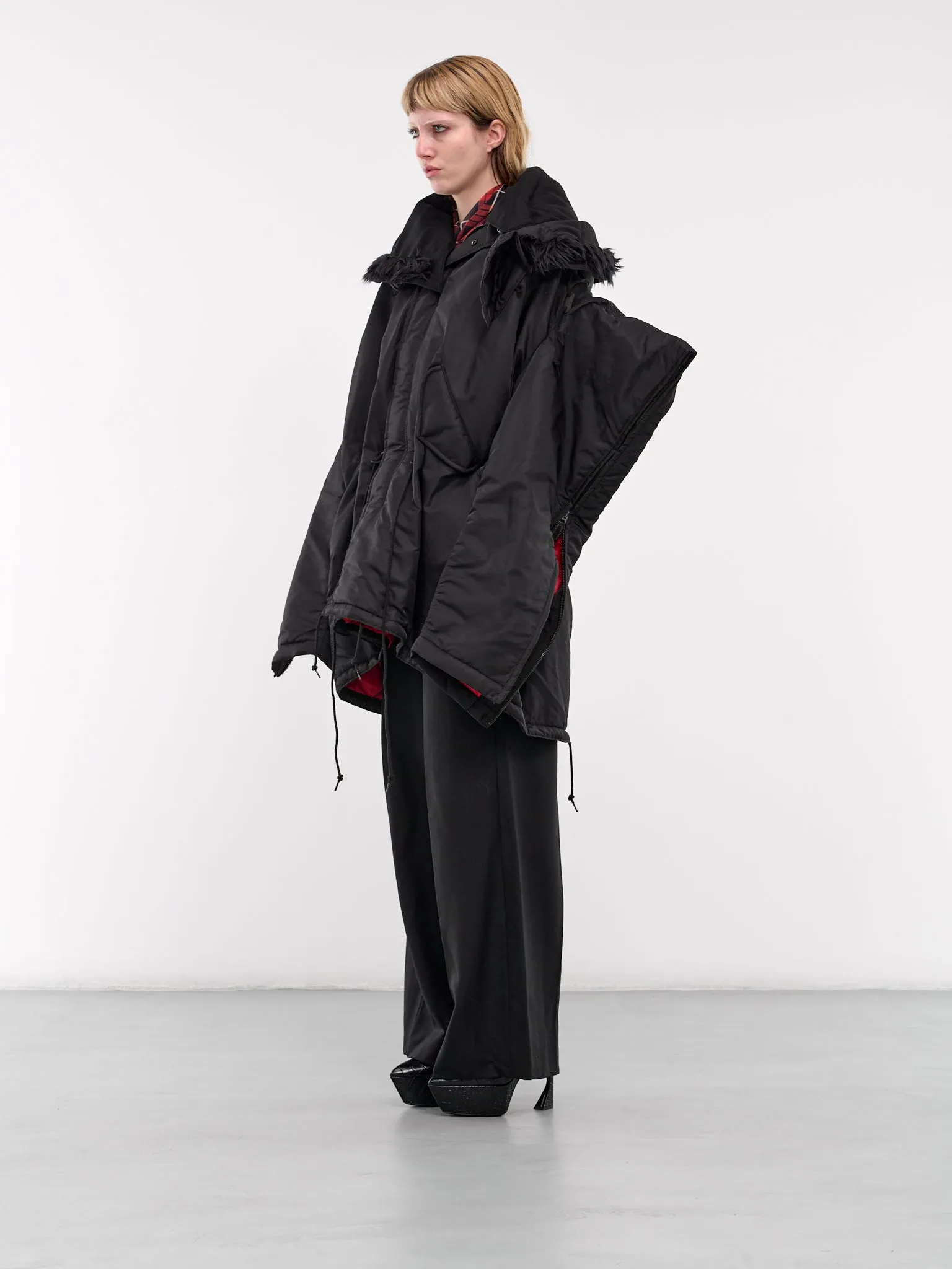 Sculptural Puffer Coat (JN-C015-051-BLACK)