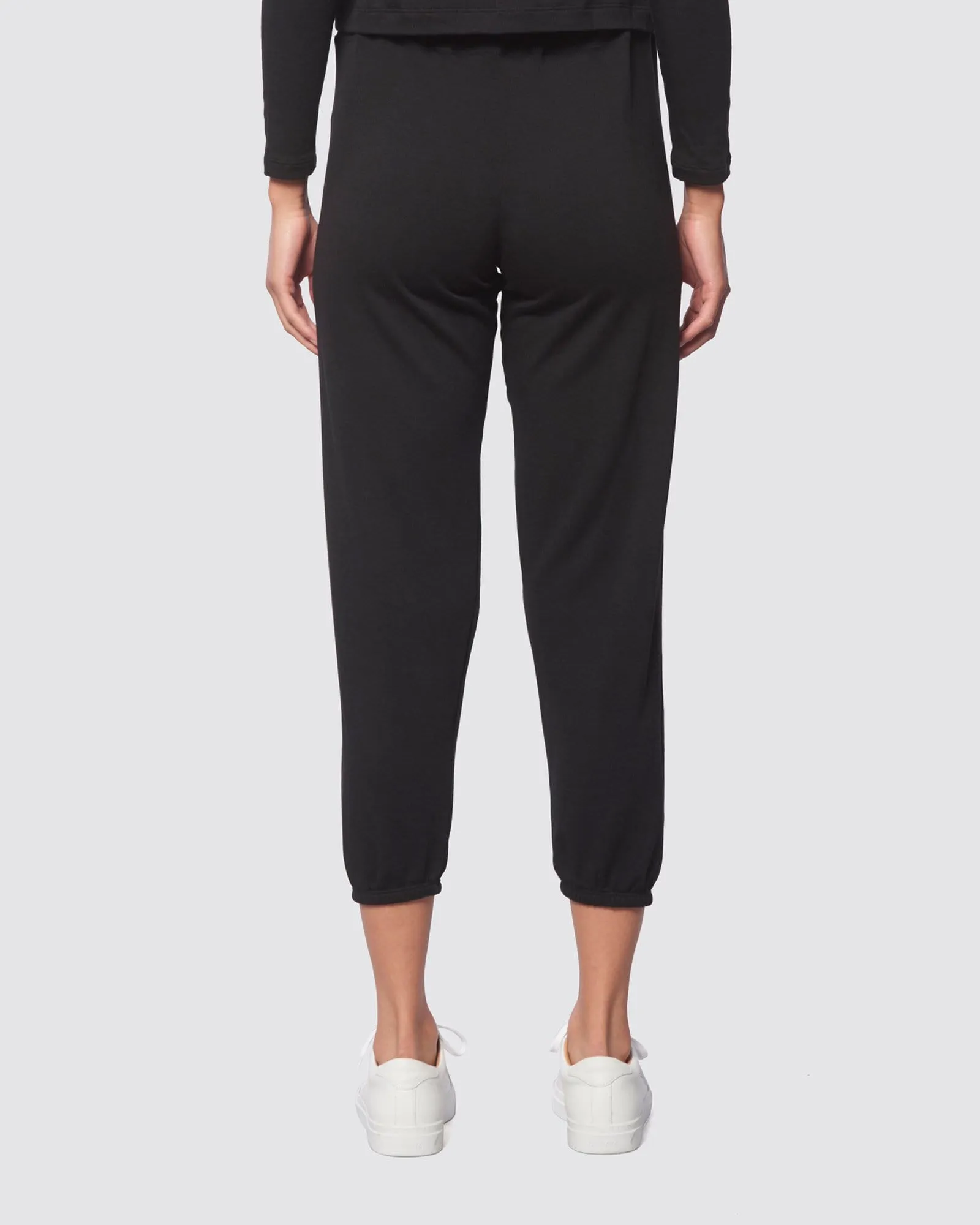 The Women's Classic Sweatpant