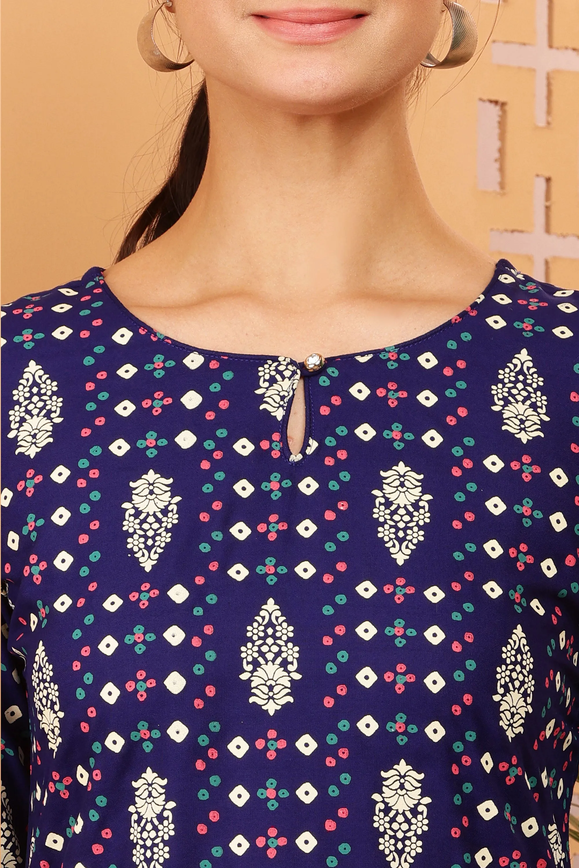 Women Blue Applique Rayon Kurti