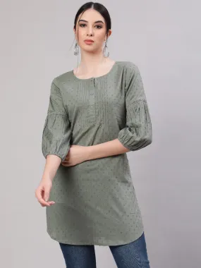 Women Green Straight Tunic With Three Quaretr Sleeves