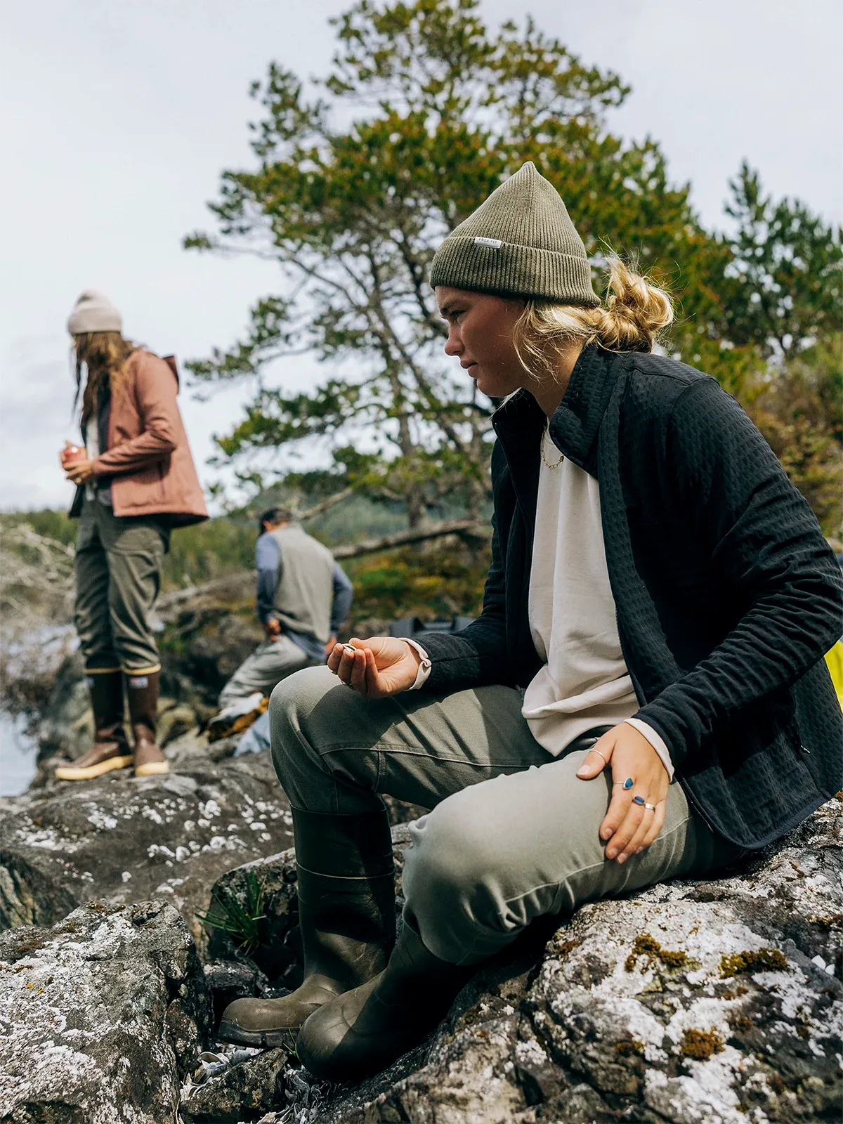 Women's Bamboo Lightweight Fleece Crew - Heather Black